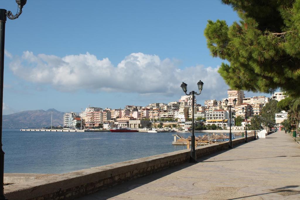 Great Alexander Suites Saranda Extérieur photo