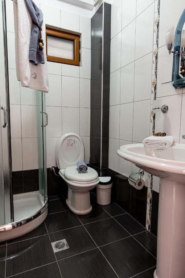 Great Alexander Suites Saranda Extérieur photo